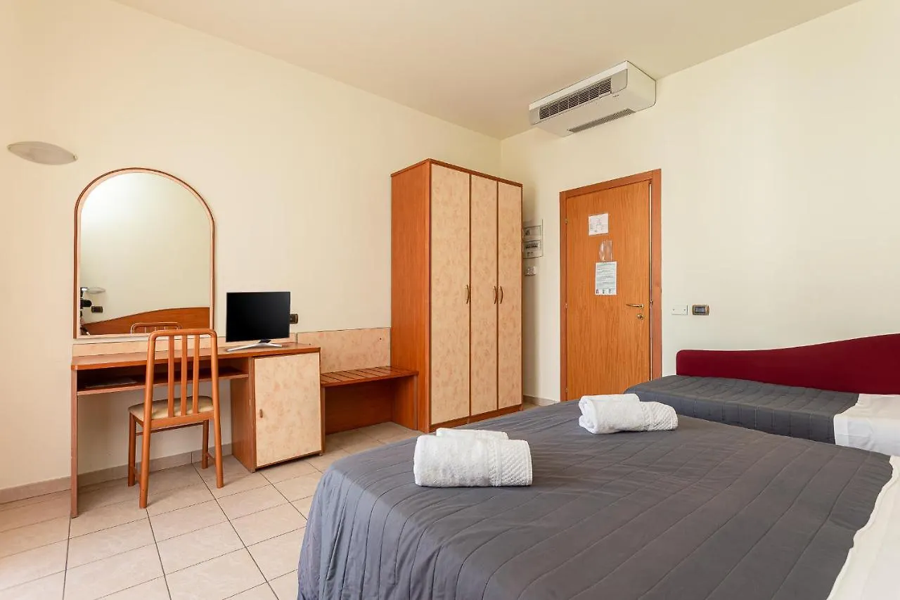 Hotel Villa Maria Cesenatico 3*,  Italien