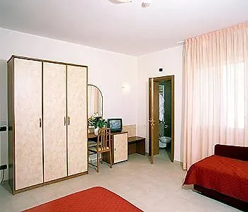 ***  Hotel Villa Maria 체제나티코 이탈리아